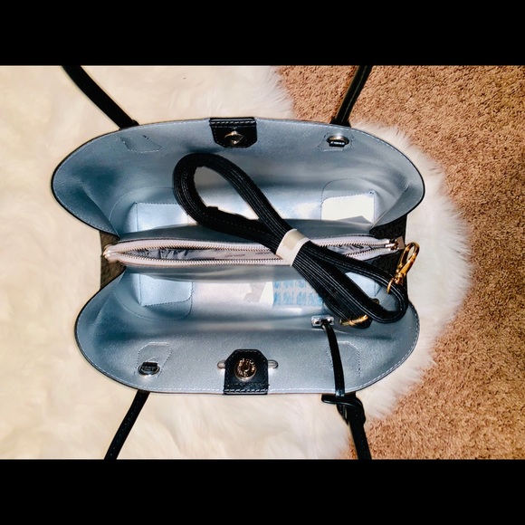 MK Bag - Picture 7 of 8